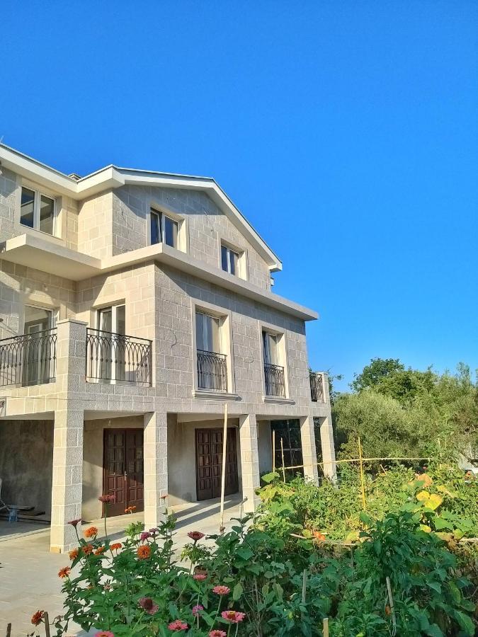 Petivat Gardens Apartment Luaran gambar