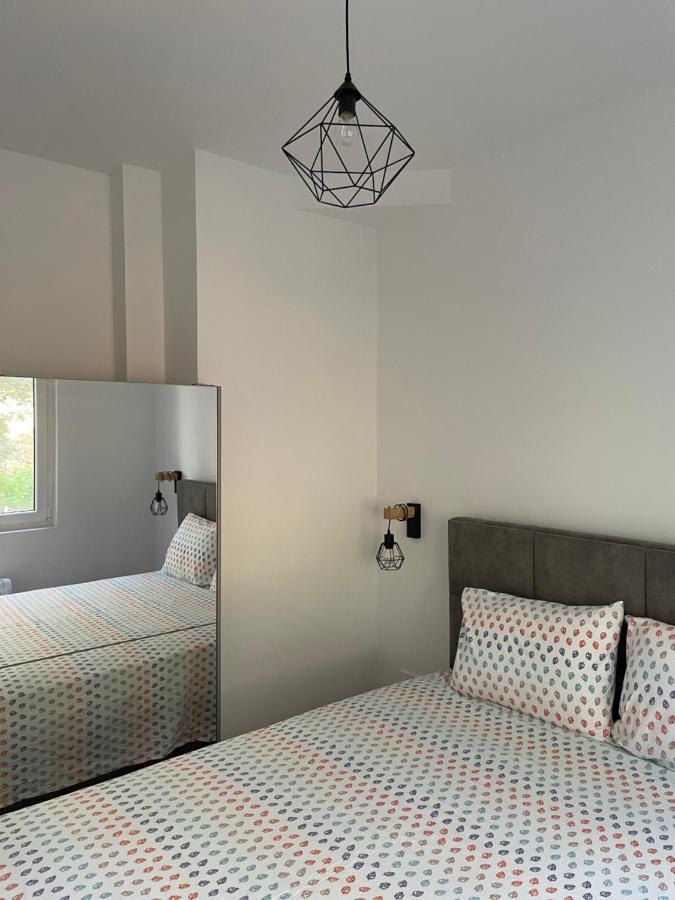 Petivat Gardens Apartment Luaran gambar