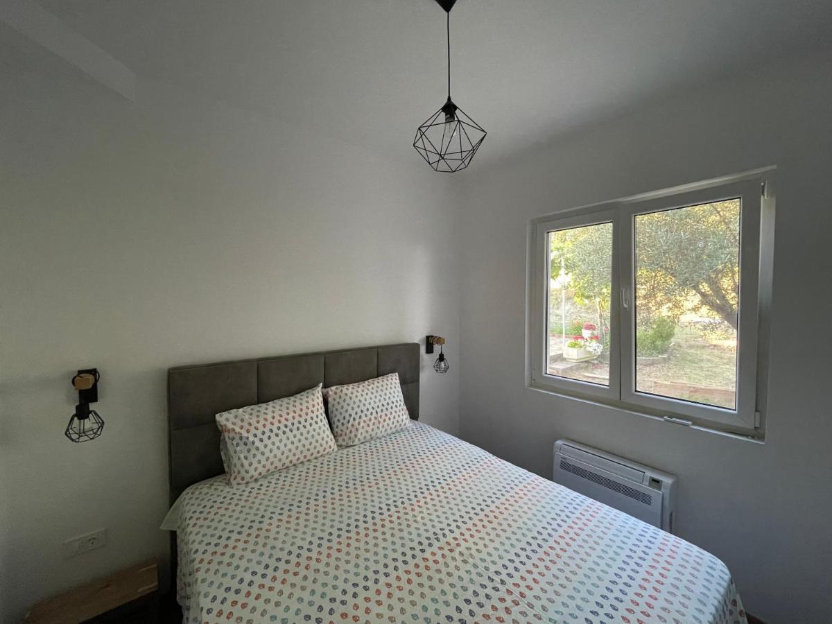 Petivat Gardens Apartment Luaran gambar