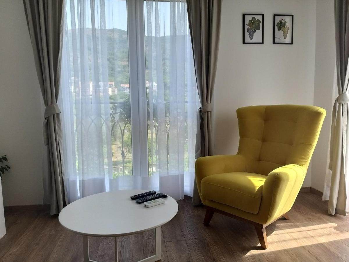 Petivat Gardens Apartment Luaran gambar