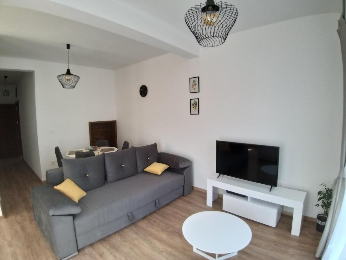 Petivat Gardens Apartment Luaran gambar
