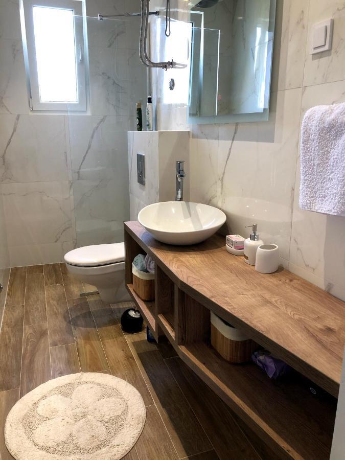Petivat Gardens Apartment Luaran gambar